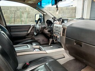 2006 Nissan Titan I, чёрный, 1890000 рублей, вид 4