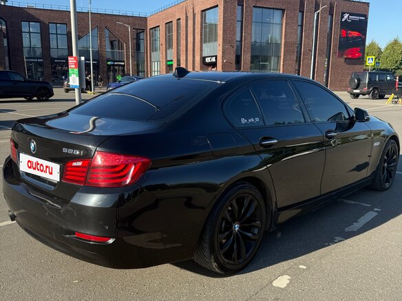 2016 BMW 5 серии 528i xDrive VI (F10/F11/F07) Рестайлинг, чёрный, 2600000 рублей - вид 4