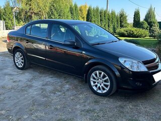 2013 Opel Astra H Рестайлинг, чёрный, 850000 рублей, вид 3