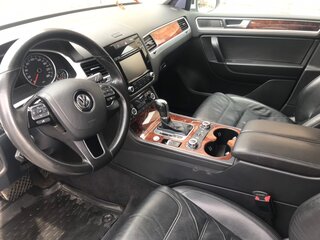 2013 Volkswagen Touareg II, белый, 3000000 рублей, вид 5