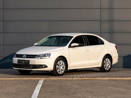 Volkswagen Jetta VI