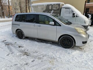 2010 Toyota ISis I Рестайлинг, серебристый, 1150000 рублей, вид 1