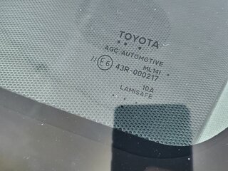 2017 Toyota Prius IV (XW50), серый, 1800000 рублей, вид 5