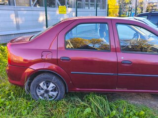 2011 Renault Logan I Рестайлинг, красный, 350000 рублей, вид 2