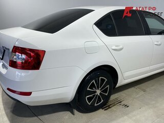 2014 Skoda Octavia III (A7), белый, 935000 рублей, вид 3