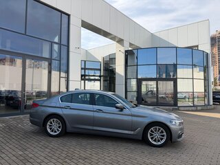 2017 BMW 5 серии 520i VII (G30/G31/G38), серый, 3100000 рублей, вид 3