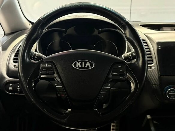 2017 Kia Cerato III Рестайлинг (Classic), белый - вид 18