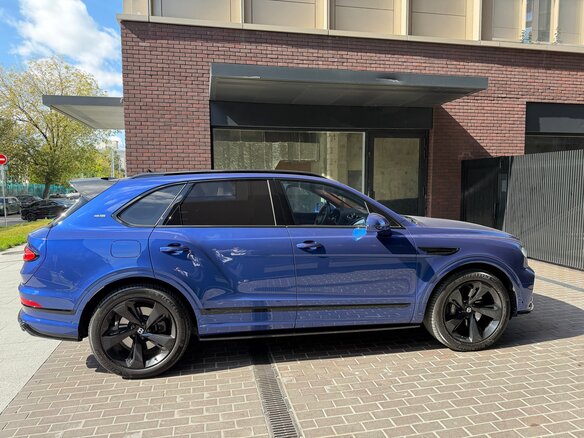 2021 Bentley Bentayga I Рестайлинг, синий, 23000000 рублей - вид 6