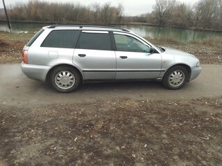 1998 Audi A4 I (B5), серебристый, 140000 рублей, вид 3