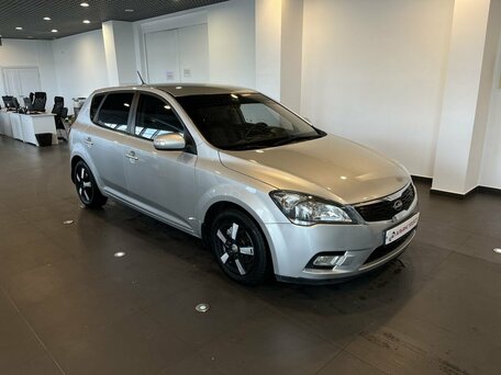 Kia Ceed I Рестайлинг