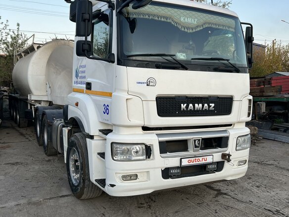 2018 КамАЗ 65206, белый, 4300000 рублей