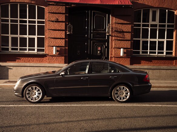 2008 Mercedes-Benz E-Класс 200 III (W211, S211) Рестайлинг, серебристый, 1800000 рублей - вид 7
