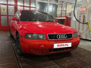 1997 Audi A4 I (B5), красный, 160000 рублей, вид 2