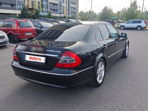 2006 Mercedes-Benz E-Класс 200 III (W211, S211), чёрный, 1300000 рублей - вид 4