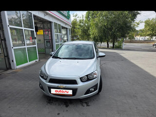 2014 Chevrolet Aveo II, серебристый, 1150000 рублей, вид 2