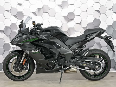 2025 Kawasaki Ninja 1100 SX, чёрный, 1549000 рублей, вид 4