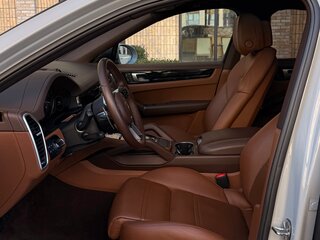 2022 Porsche Cayenne III, серый, 10500000 рублей, вид 5
