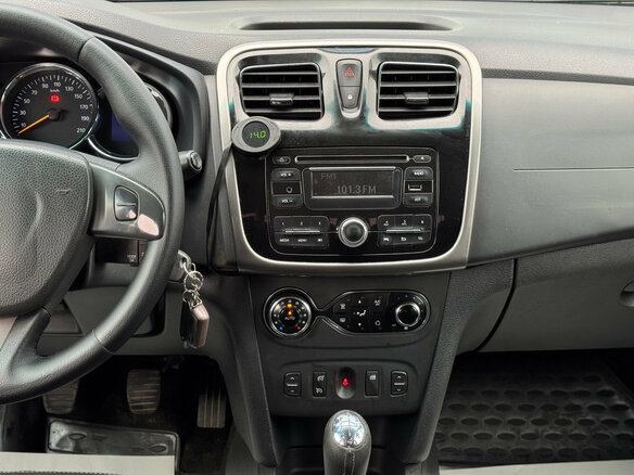 2016 Renault Logan II, серый - вид 18