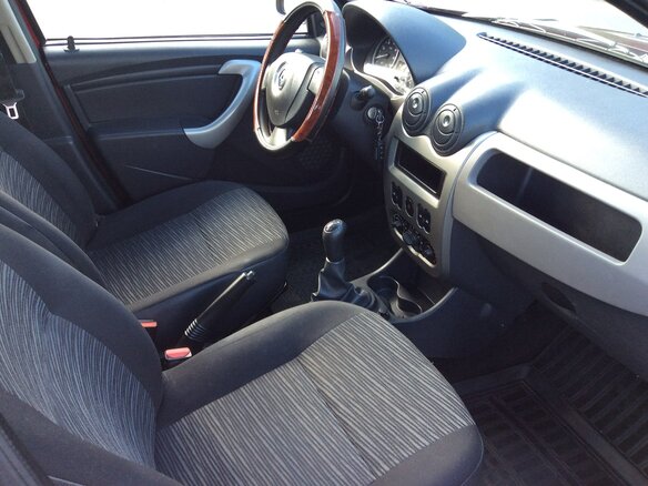 2012 Renault Sandero I, красный - вид 6