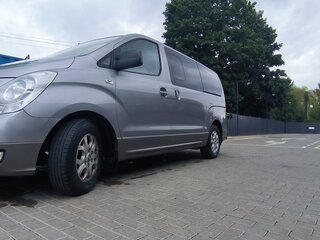 2012 Hyundai H-1 II, серебристый, 1850000 рублей, вид 1