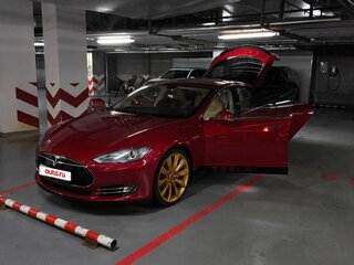 2014 Tesla Model S P85 I, красный, 3300000 рублей, вид 1