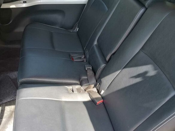 2013 Toyota ISis I Рестайлинг, белый, 1700000 рублей - вид 21