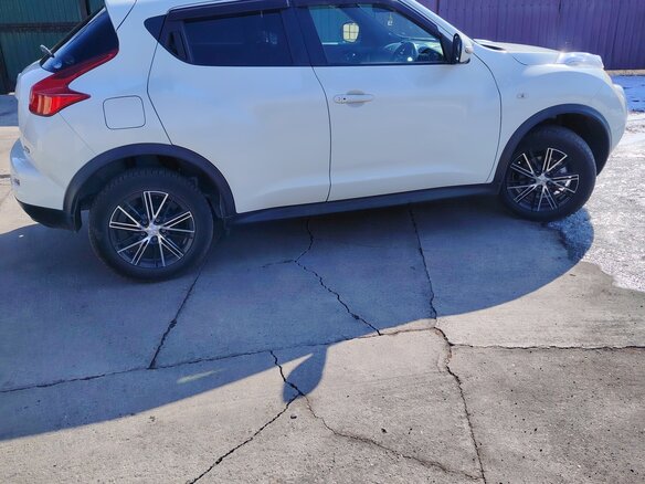 2011 Nissan Juke I, белый, 1100000 рублей - вид 5