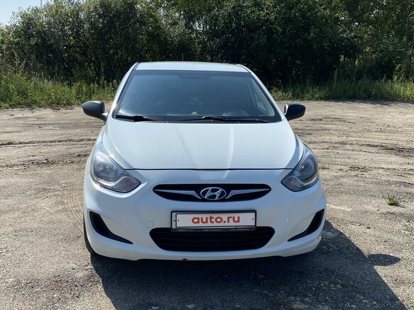 2011 Hyundai Solaris I, белый, 670000 рублей - вид 9