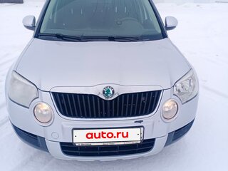 2012 Skoda Yeti I, серебристый, 750000 рублей, вид 2