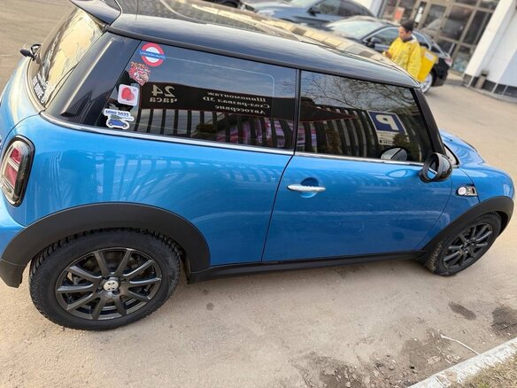 2007 Mini Hatch Cooper S II (R56), синий, 1200000 рублей - вид 3