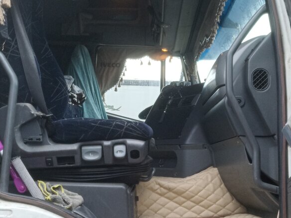 2003 Iveco Stralis, белый, 2500000 рублей - вид 5
