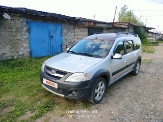 2017 Lada (ВАЗ) Largus Cross I, серебристый, 950000 рублей, вид 1