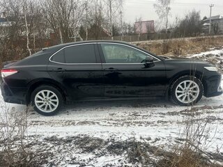2022 Toyota Camry VIII (XV70) Рестайлинг, чёрный, 2450000 рублей, вид 4