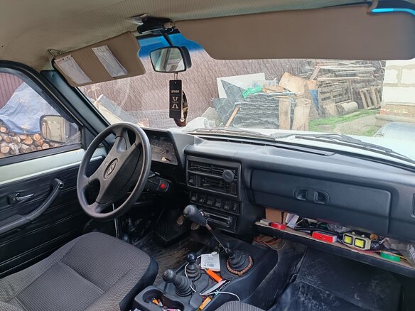 2011 Lada (ВАЗ) 2121 (4x4) I Рестайлинг, белый, 400000 рублей - вид 3