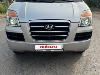 2007 Hyundai Starex I Рестайлинг 2, серебристый, 600000 рублей, вид 2