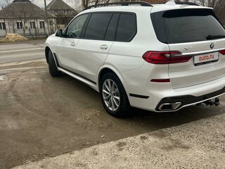2021 BMW X7 40d I (G07), белый, 10300000 рублей, вид 4