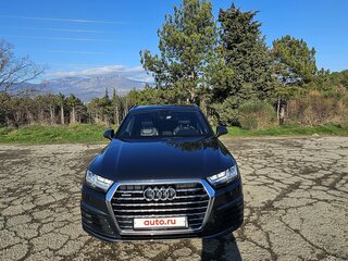 2016 Audi Q7 II (4M), серый, 4400000 рублей, вид 2