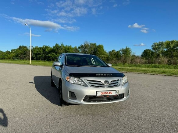 2012 Toyota Corolla X (E140, E150) Рестайлинг, серебристый, 1050000 рублей