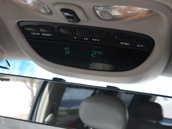 2002 Jeep Liberty (North America) I, серый - вид 6
