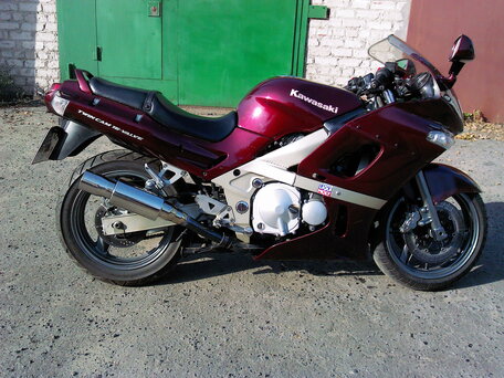 1995 Kawasaki ZZR 400, красный, 360000 рублей, вид 1