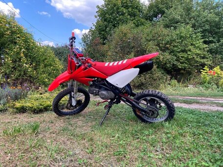 2014 Kayo Evolution YX140EM, красный, 76000 рублей, вид 4