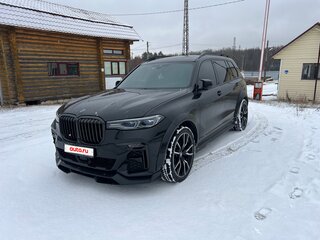 2021 BMW X7 40d I (G07), чёрный, 8100000 рублей, вид 3