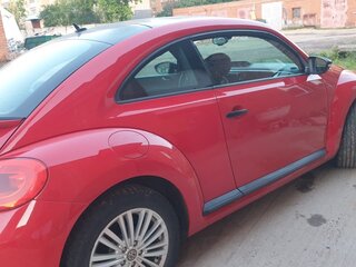 2014 Volkswagen Beetle II (A5), красный, 1050000 рублей, вид 3