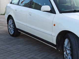 1998 Audi A4 I (B5), белый, 1250000 рублей, вид 2