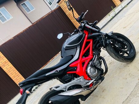 2014 Suzuki SFV 400 Gladius, чёрный, 410000 рублей, вид 1