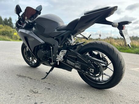 2015 Honda CBR 1000 RR/RA Fireblade, чёрный, 1050000 рублей, вид 4