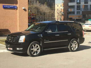 2008 Cadillac Escalade III, чёрный, 2290000 рублей, вид 2