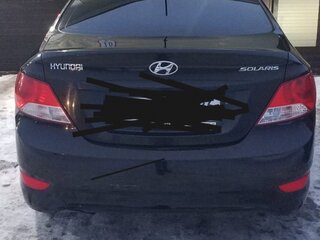 2013 Hyundai Solaris I, чёрный, 790000 рублей, вид 4