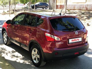 2013 Nissan Qashqai I Рестайлинг, красный, 1550000 рублей, вид 3