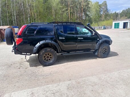 2012 Mitsubishi L200 IV, чёрный, 1650000 рублей, вид 3